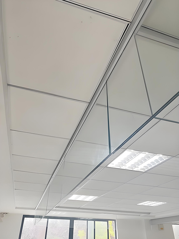 伊宁市玻璃伊宁市挡烟垂壁