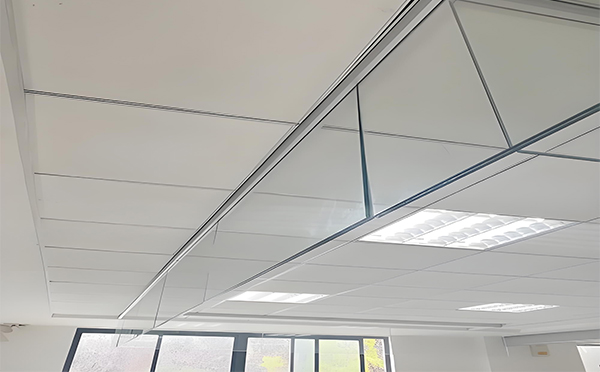 伊宁市玻璃挡烟垂壁