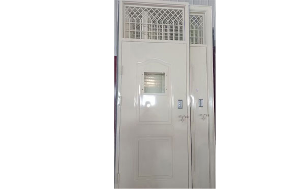 伊宁市学校教室门