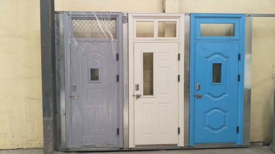 伊宁市学校教室门