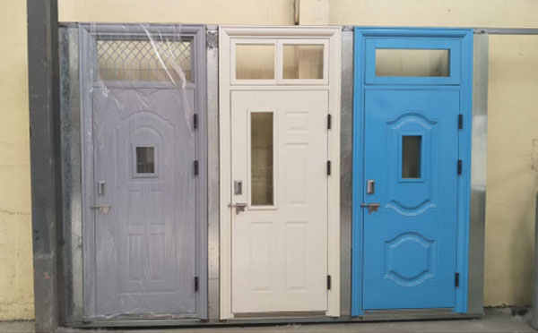 伊宁市学校教室门