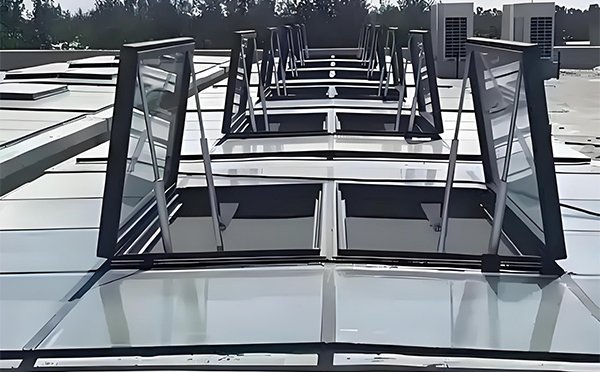 伊宁市兰州伊宁市排烟窗选型安装与维护实用指南