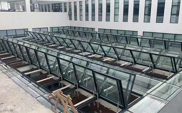 百安科技有限公司近期伊宁市排烟窗项目案例分享