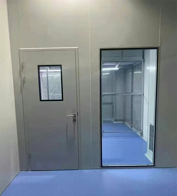 学校教学楼完成伊宁市防火门标准化安装 学校教学楼完成伊宁市防火门标准化安装